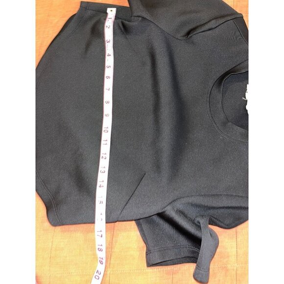 Good American Black Shoulder Scuba Crop Tee Size 0 Cotton Blend - Picture 5 of 8